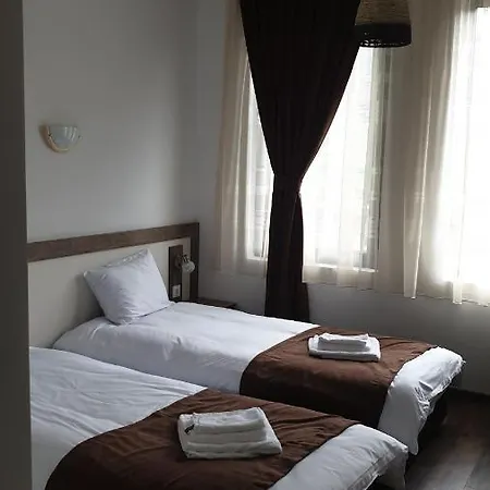 бялата къща 3* Chakalarovo