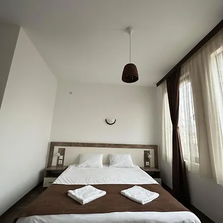 бялата къща 3* Chakalarovo